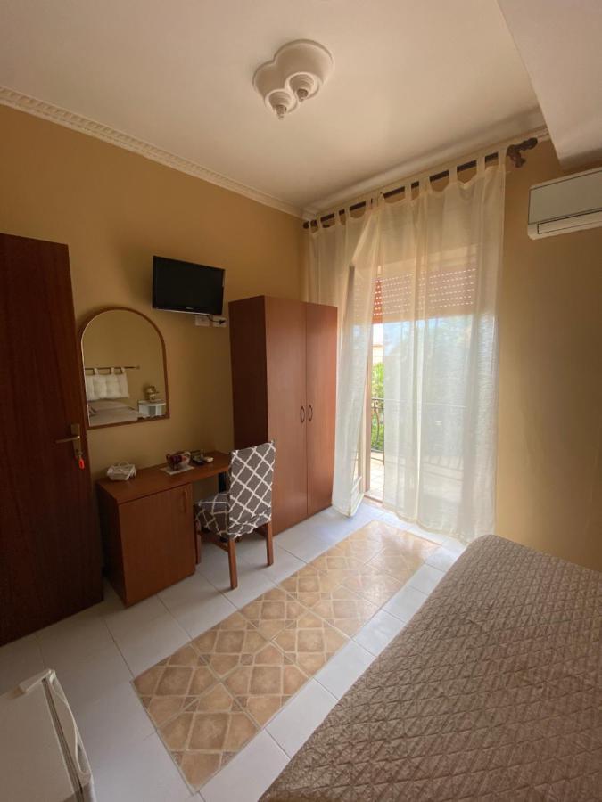 L'Abbiocco Hotel Avola Bagian luar foto